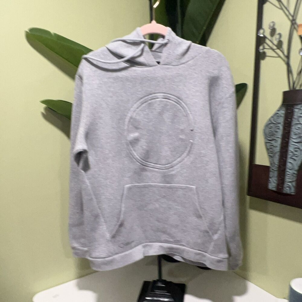 Cloak Hoodie Grey L Embossed Logo Kangaroo Pocket HIDDEN IN PLAIN SIGHT